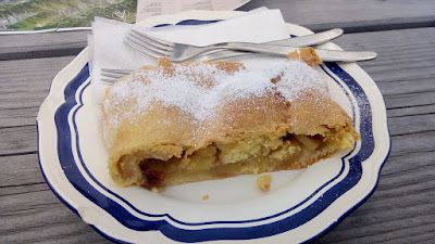 Apple Strudel Recipe - Vipiteno